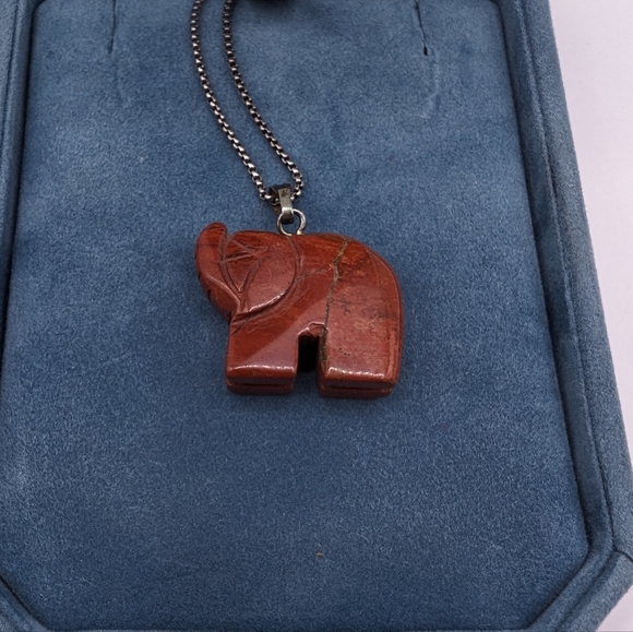 Carved Jasper Elephant Necklace - Picture 3 of 5